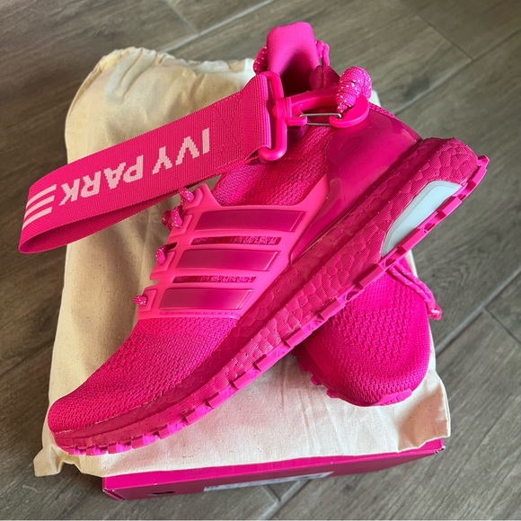 Ivy Park Adidas Ultraboost OG Pink Ivy Heart - Picture 5 of 11